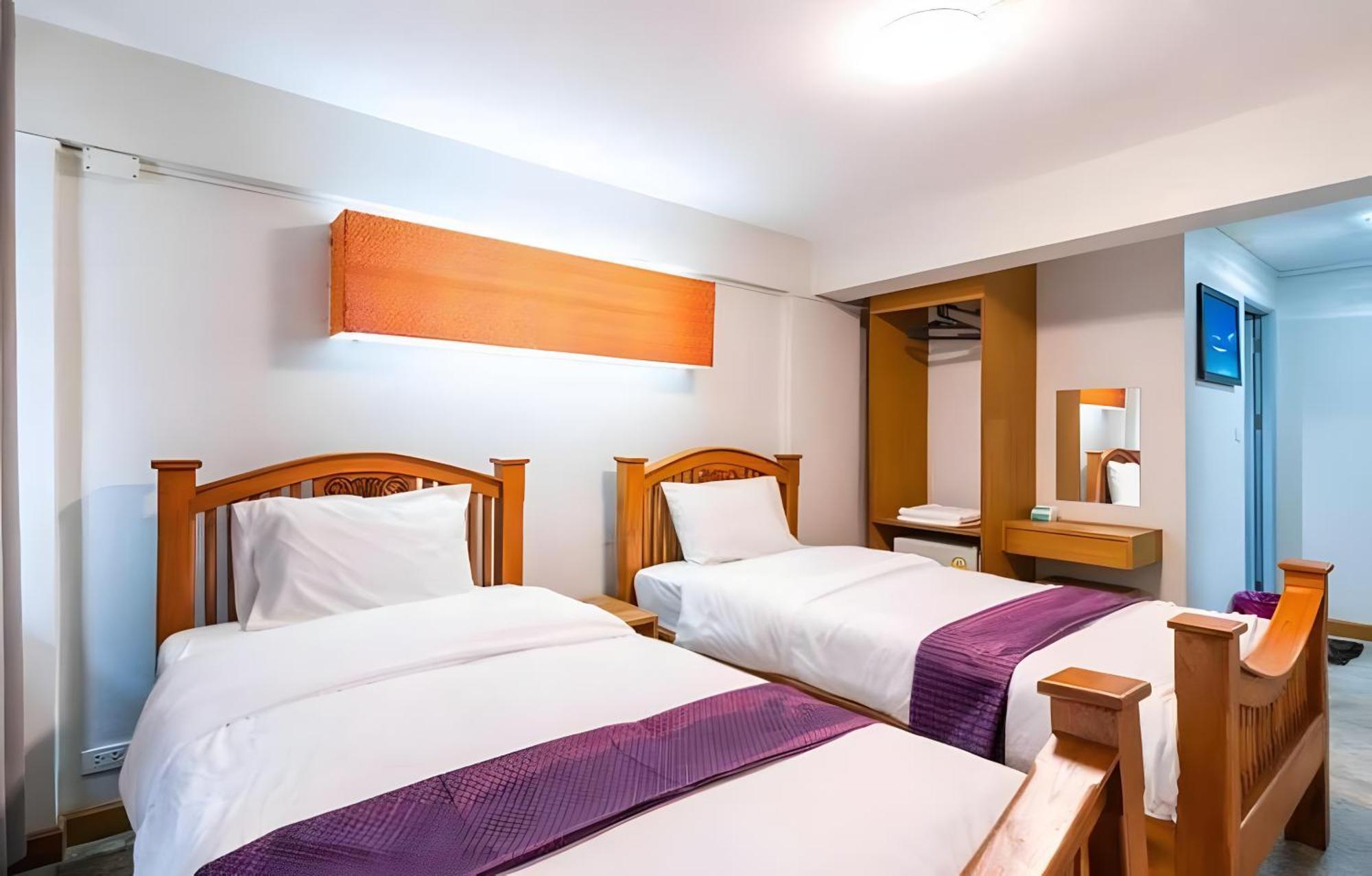 Go Inn Khaosan The Grand Palace Bangkok Bagian luar foto